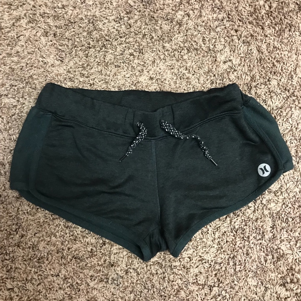 HURLEY/NIKE SHORTS